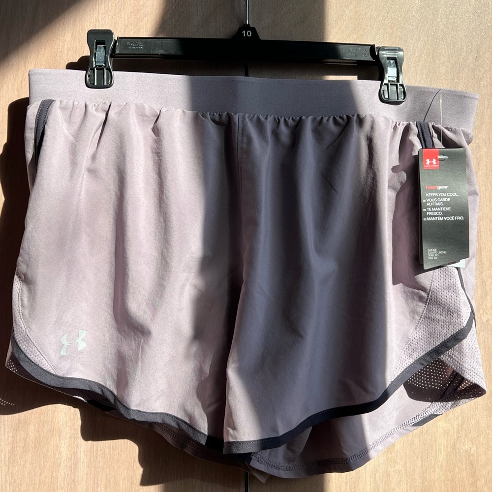 *NWT* Under Armour Women's Fly By 2.0 Shorts